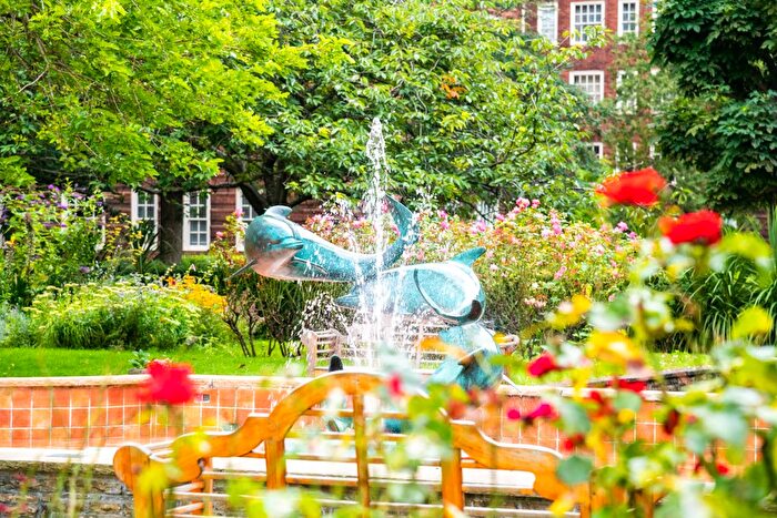 3 Bedroom Flat To Rent In Duncan House, Dolphin Square, London, London, SW1V