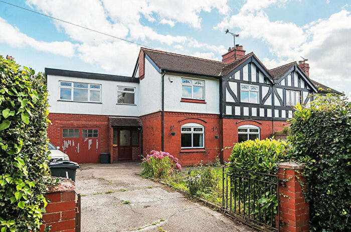 4 Bedroom Semi-Detached House For Sale In Viret View, Long Lane, Saughall, CH1