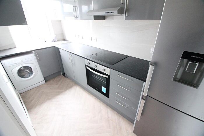 2 Bedroom Flat To Rent In Westbury Road, Feltham, TW13