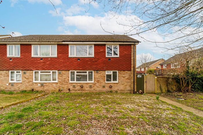 2 Bedroom Maisonette For Sale In Hithermoor Road, Stanwell, Staines-Upon-Thames, TW19