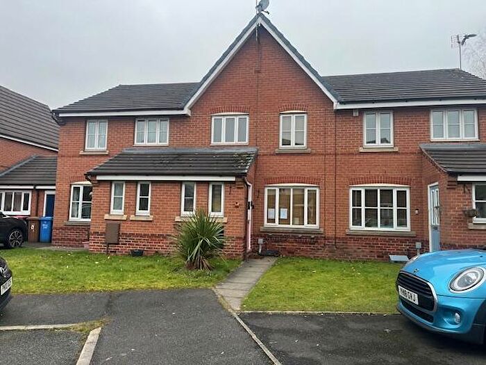 3 Bedroom Terraced House For Sale In Wadlow Close, Salford, Greater Manchester, M3