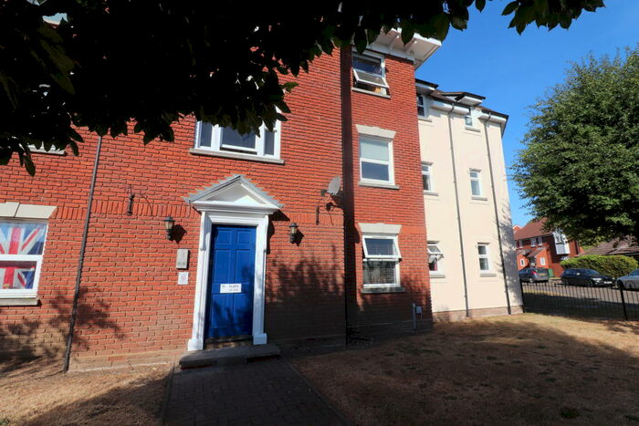 1 Bedroom Apartment To Rent In Tattersalls Chase, Southminster, CM0