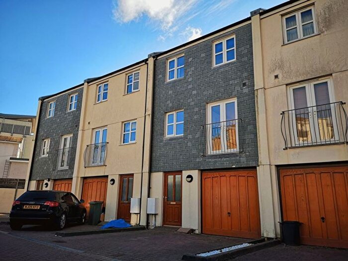 3 Bedroom Terraced House To Rent In Narrowcliff, Newquay, TR7