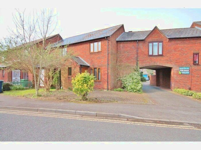 2 Bedroom Terraced House To Rent In Trinity Street, Oxford, OX1
