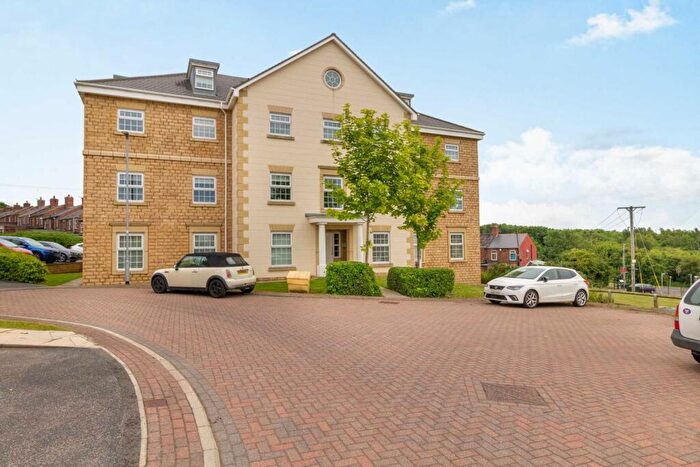 2 Bedroom Apartment To Rent In Dearne Court, Woolley Grange, S75