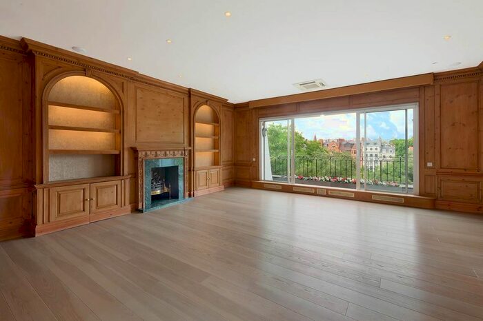 3 Bedroom Flat To Rent In Cadogan Place, Belgravia, London, SW1X