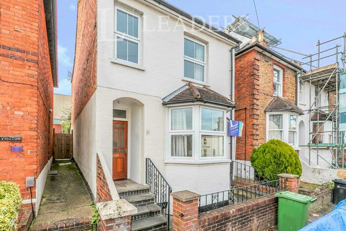 2 Bedroom Detached House To Rent In Town Centre, Guildford, GU2