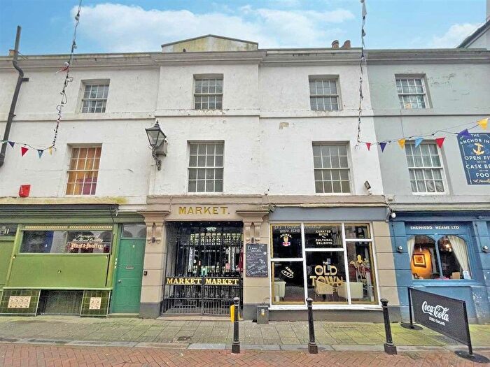 2 Bedroom Flat For Sale In George Street, Hastings, TN34