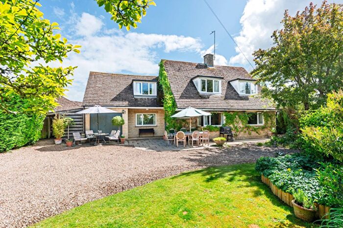 4 Bedroom Detached House For Sale In Rissington Road, Bourton-On-The-Water, GL54