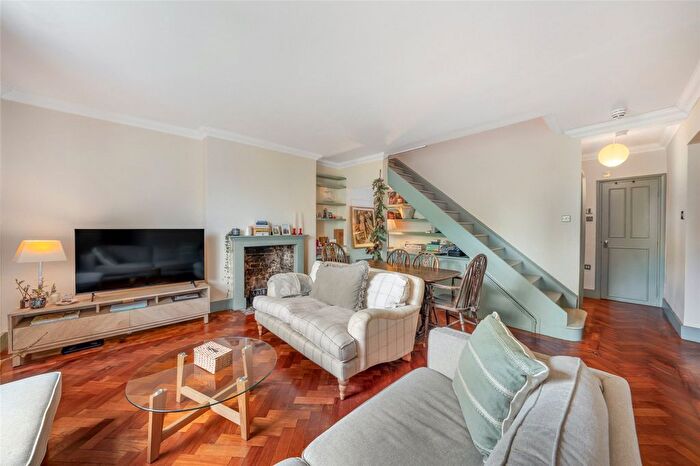 2 Bedroom Flat For Sale In Westbourne Terrace Road, London, W2