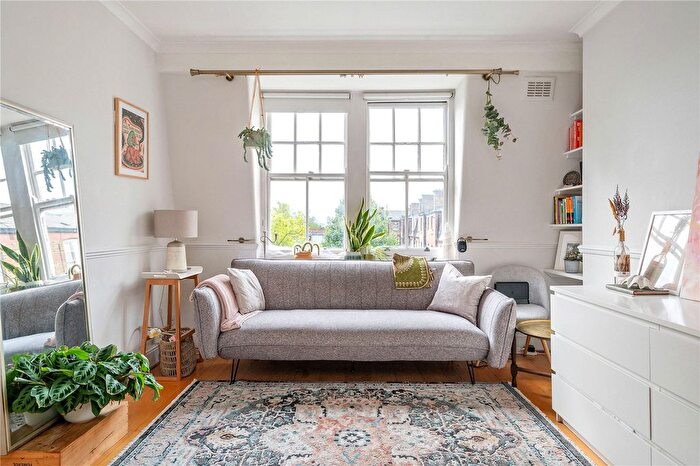 1 Bedroom Flat To Rent In Thornhill Road, Barnsbury, London, N1