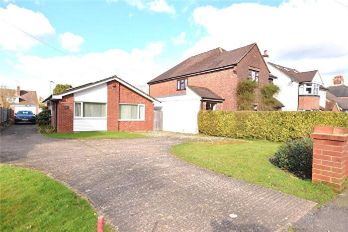 3 Bedroom Bungalow For Sale In Povey Cross Road, Horley, Surrey, RH6