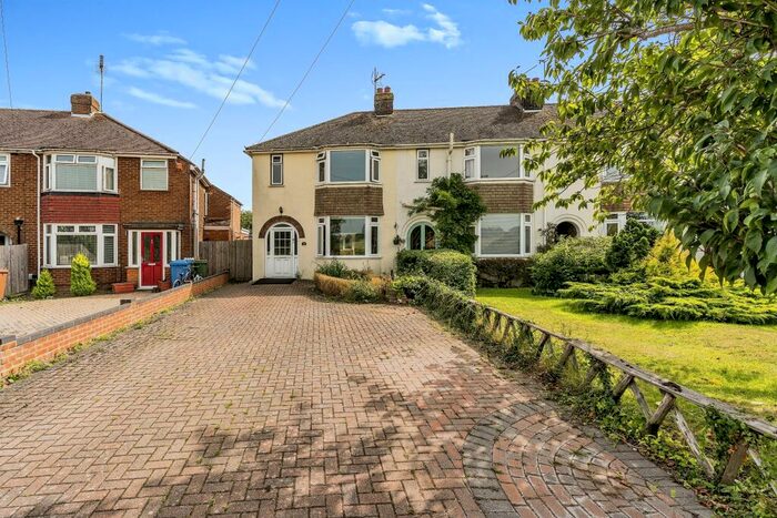 3 Bedroom House For Sale In Ruins Barn Road, Tunstall, Sittingbourne, Kent, ME10