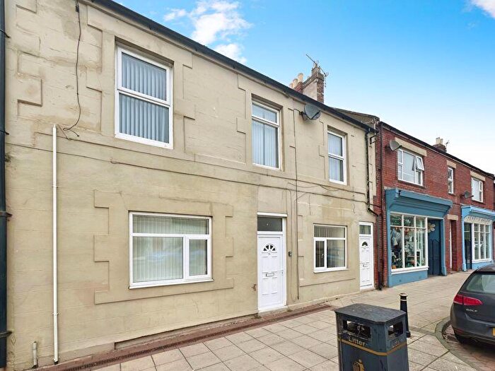 3 Bedroom Flat For Sale In Front Street, Newbiggin-By-The-Sea, NE64