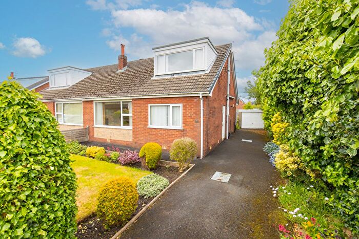 3 Bedroom Semi Detached Bungalow For Sale In Hollings, New Longton, PR4