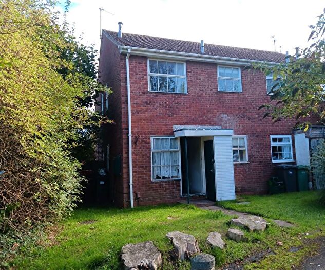 1 Bedroom Terraced House For Sale In Marholm Close, Wolverhampton, West Midlands, WV9