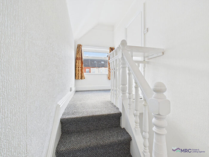 2 Bedroom Detached House To Rent In Ash Grove, Beverley Road, HU5