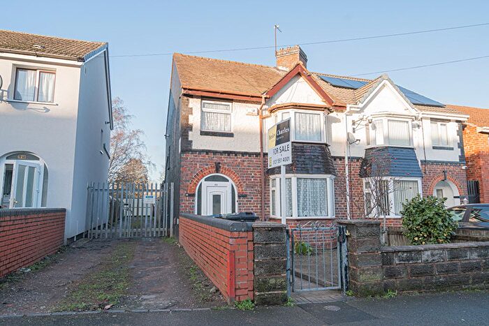 3 Bedroom Semi Detached House For Sale In Onibury Road, Birmingham, B21