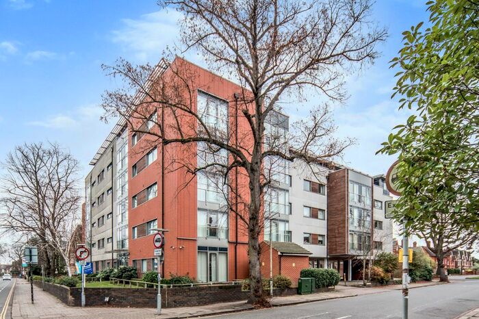 2 Bedroom Flat To Rent In Goldington Road, Bedford MK40