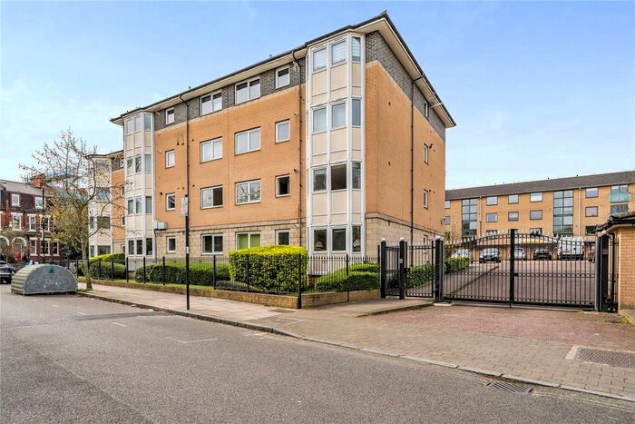 1 Bedroom Flat To Rent In Tollington Park, London, N4