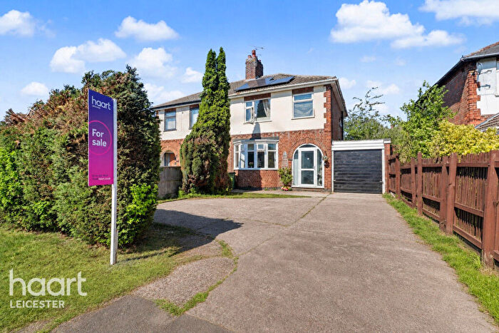 3 Bedroom Semi-Detached House For Sale In Aylestone Lane, Wigston, LE18