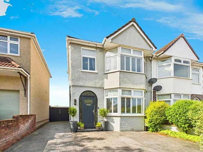 3 Bedroom Semi-Detached House For Sale In Memorial Road, Hanham, Bristol, BS15