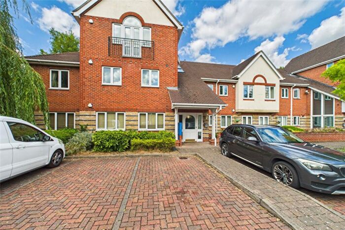 2 Bedroom Apartment For Sale In Gray Place, Wokingham Road, Bracknell, Berkshire, RG42