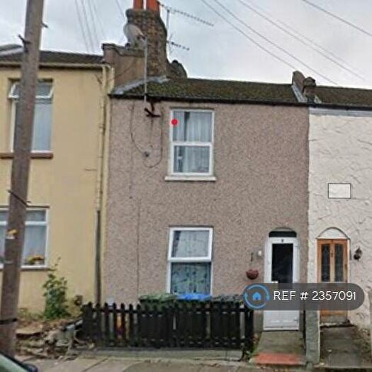 2 Bedroom Terraced House To Rent In Durham Rise, London, SE18