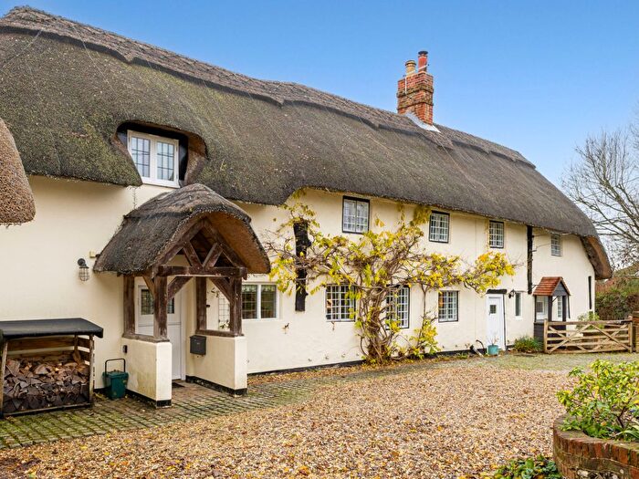 5 Bedroom Country House For Sale In Inkpen Road, Hungerford, RG17