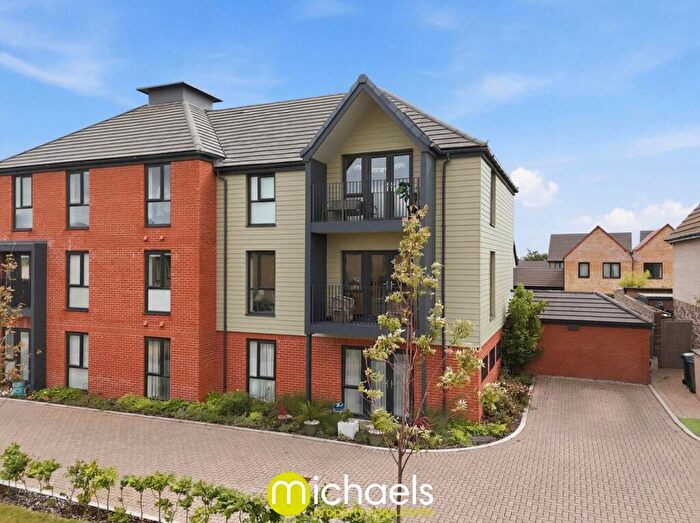 2 Bedroom Apartment For Sale In Holmhill Drive, Felixstowe, IP11