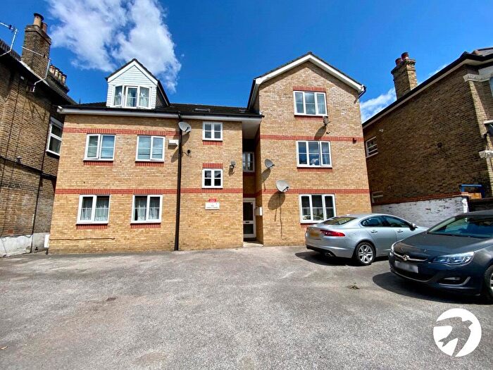 2 Bedroom Flat For Sale In Mount Pleasant Road, Lewisham, London, SE13