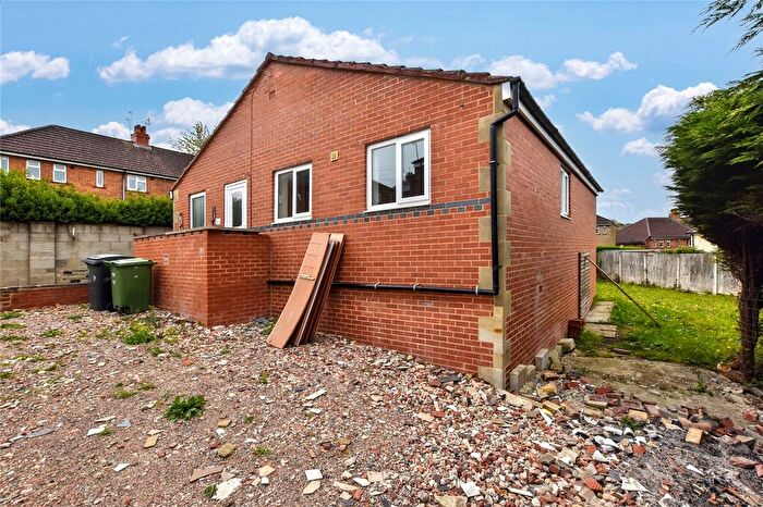 2 Bedroom Bungalow For Sale In Thorpe Road, Pudsey, West Yorkshire, LS28