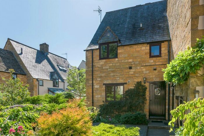 2 Bedroom Flat To Rent In Wolds End Close, Chipping Campden, GL55