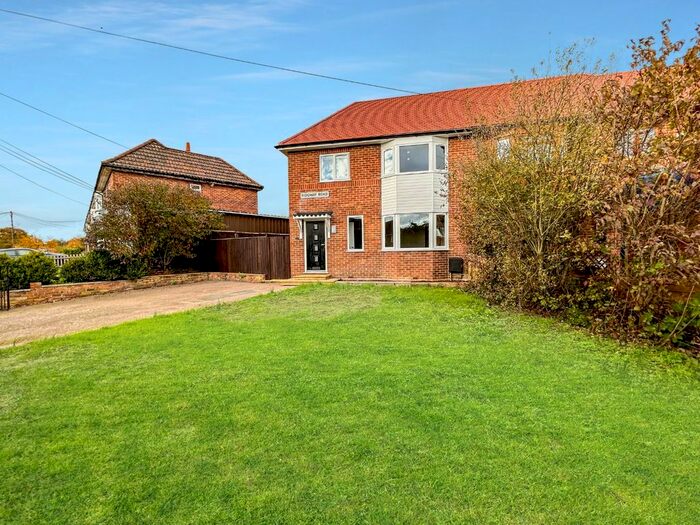 3 Bedroom Semi-Detached House For Sale In Ridgway Road, Brogborough, Bedford, Bedfordshire, MK43