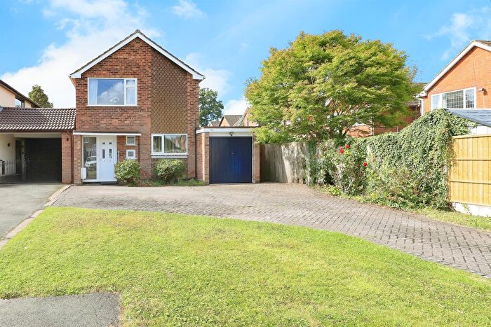 3 Bedroom Detached House For Sale In Meadow Close, Wheaton Aston, Stafford, ST19