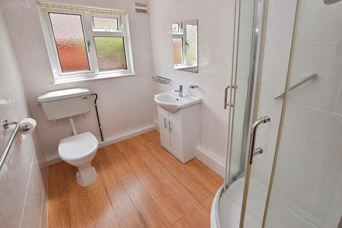 2 Bedroom Semi-Detached Bungalow For Sale In Mayfield Road, Pinhoe, Exeter, EX4