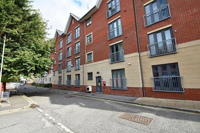 2 Bedroom Flat To Rent In Aylward Street, Portsmouth, PO1