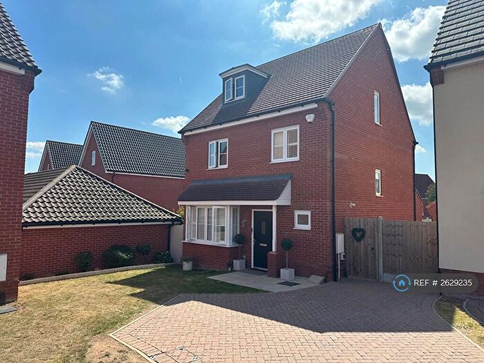 4 Bedroom Detached House To Rent In Stamford Drive, Laindon, SS15