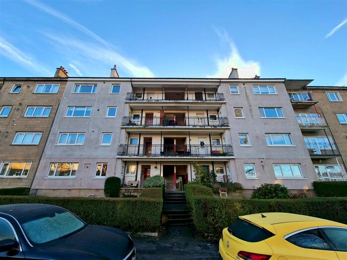 3 Bedroom Flat To Rent In Ashmore Road, Merrylee, Glasgow, G43
