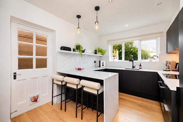 3 Bedroom Detached House For Sale In Church Way, Sanderstead, CR2