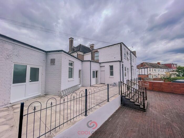 Studio To Rent In Newcombe Park, Wembley, HA0