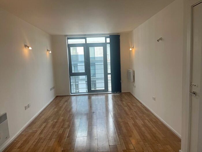 1 Bedroom Flat To Rent In The Odeon, IG11