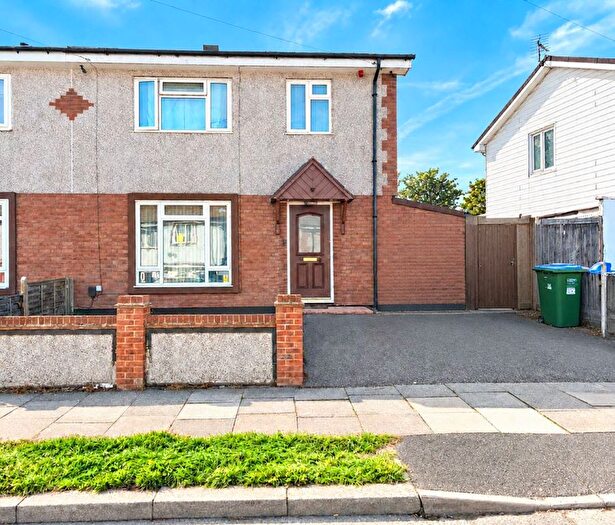 3 Bedroom Semi Detached House For Sale In Stelling Road, Erith, DA8