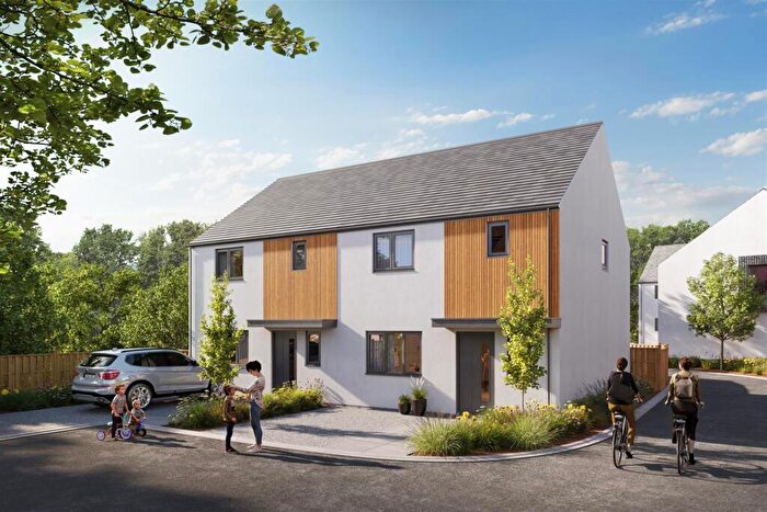3 Bedroom Semi Detached House For Sale In Roselyon Gardens, Par, PL24