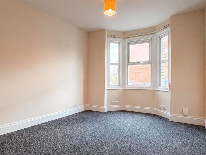 1 Bedroom Flat To Rent In Gower Street, Reading, Berkshire, RG1
