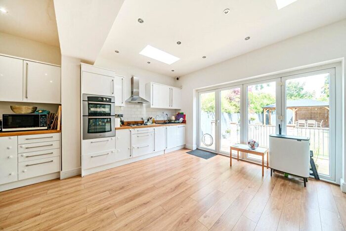 4 Bedroom Terraced House To Rent In Franks Avenue, New Malden, KT3