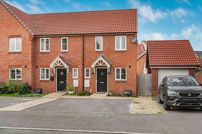 2 Bedroom End Of Terrace House For Sale In Tom Gaughan Way, Didcot, OX11