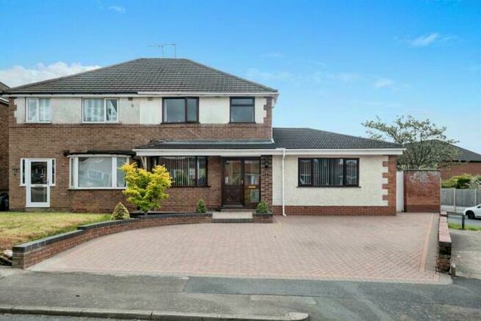 3 Bedroom House To Rent In Highland Road, Great Barr, Birmingham, B43