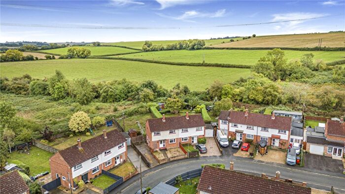 3 Bedroom Semi-Detached House For Sale In Elton Crescent, Wheatley, Oxford, Oxfordshire, OX33