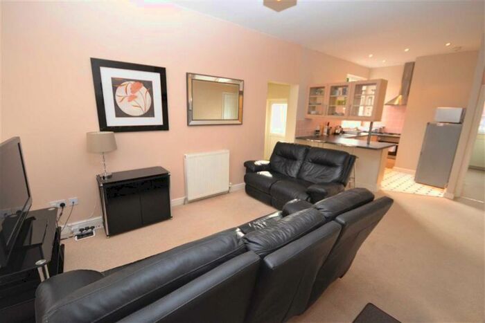 2 Bedroom Apartment To Rent In Albion Road, Kettering, NN16